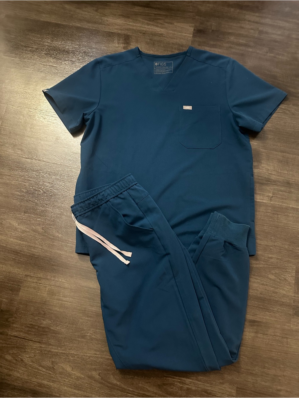 Figs Caribbean Blue Scrub Set